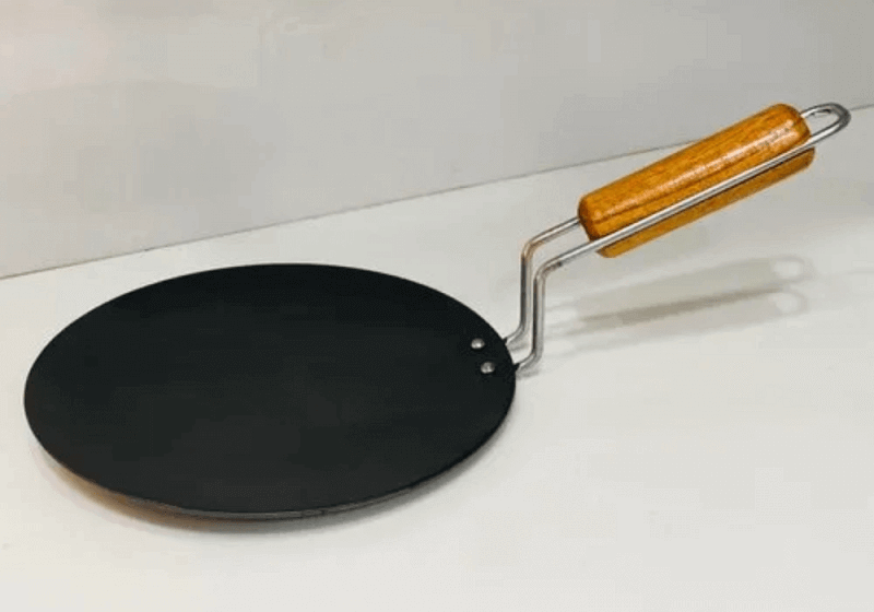 Iron Thava With Wooden Handle